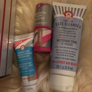 first aid beauty Makeup - First Aid Beauty Fab Cleanse Prime Highlight first aid beauty Makeup - First Aid Beauty Fab Cleanse Prime Highlight